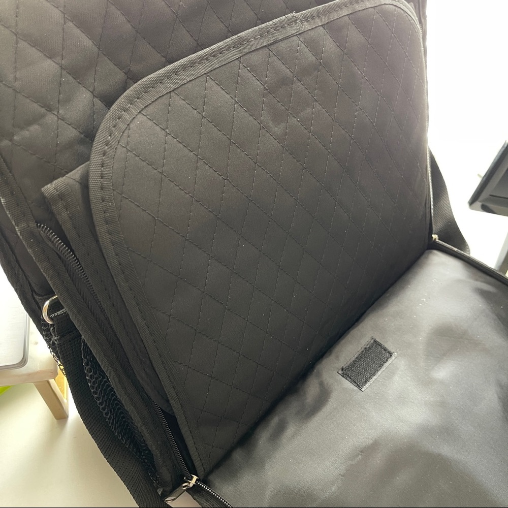 Diaper bag - Picture 3 of 6